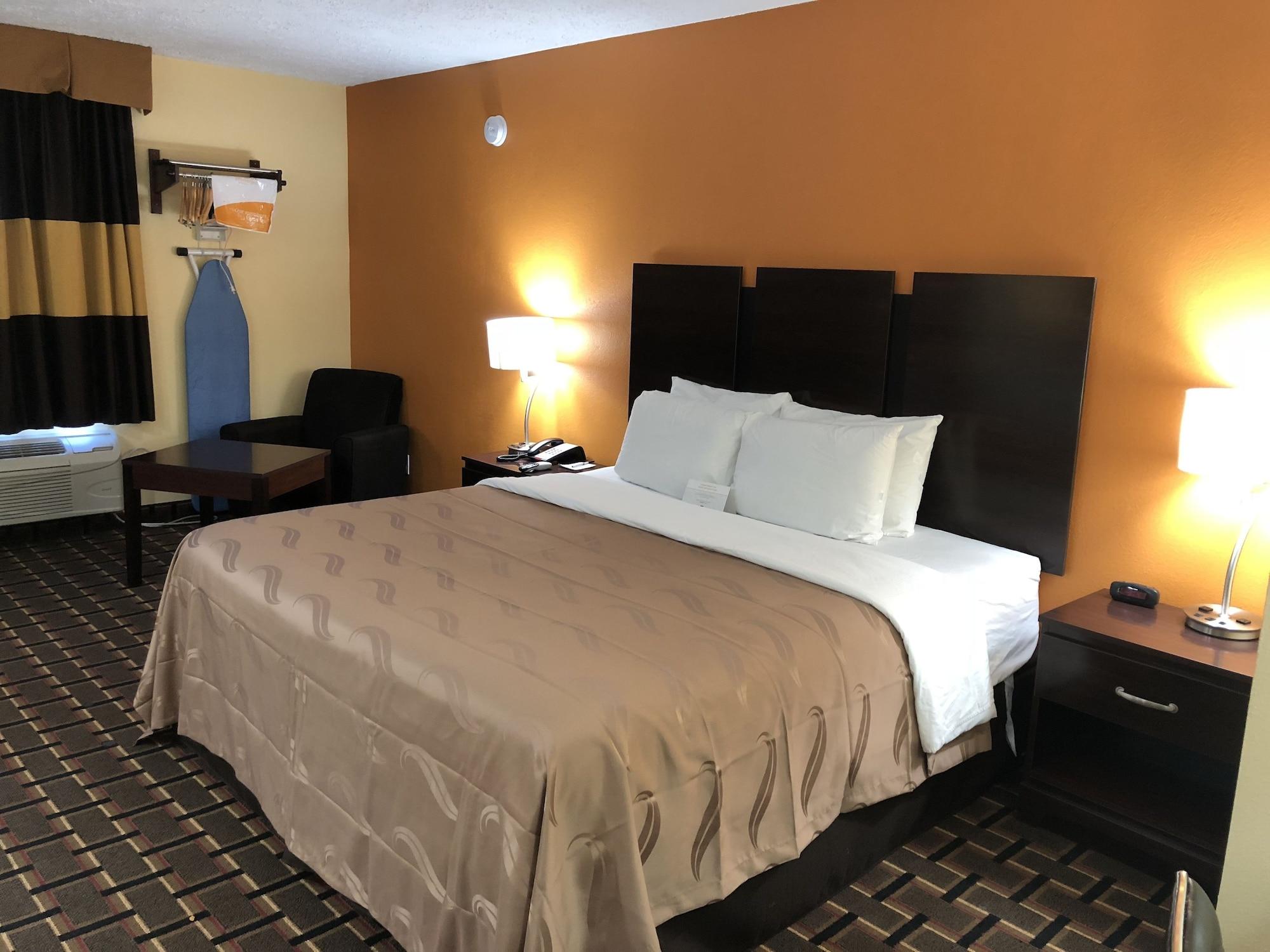 Quality Inn Grand Rapids Near Downtown Уайоминг Екстериор снимка