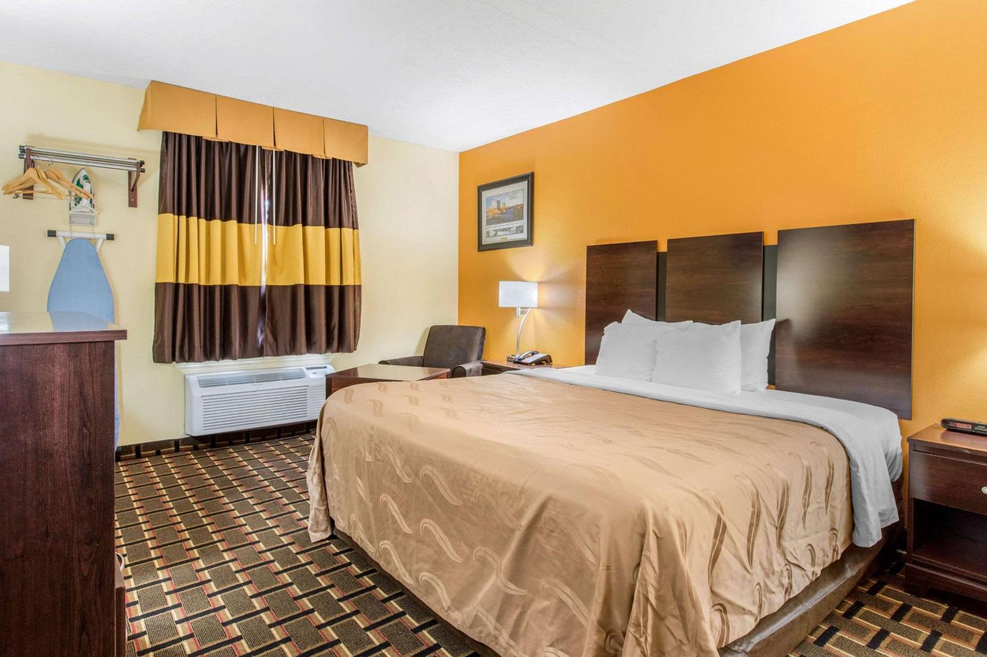 Quality Inn Grand Rapids Near Downtown Уайоминг Екстериор снимка