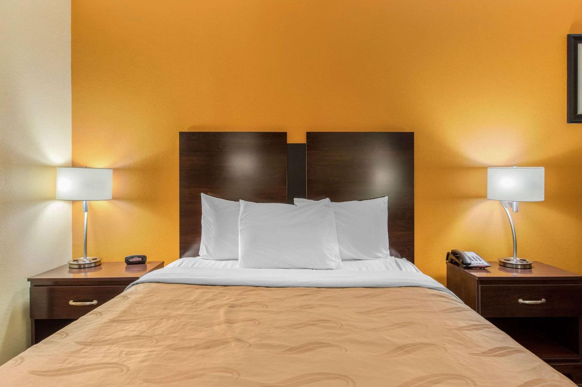 Quality Inn Grand Rapids Near Downtown Уайоминг Екстериор снимка
