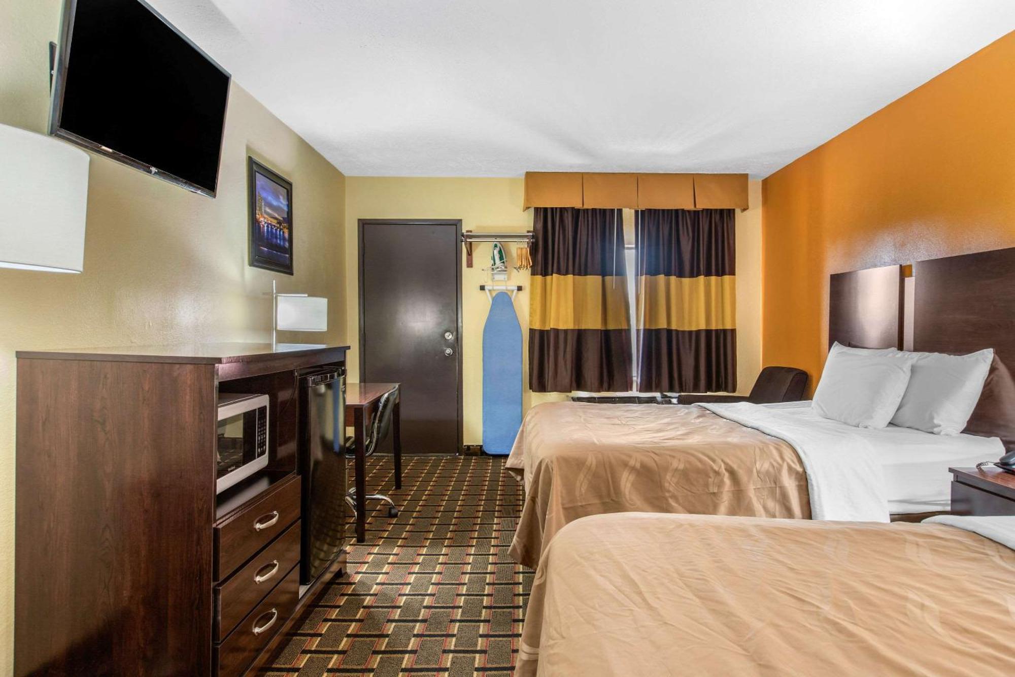 Quality Inn Grand Rapids Near Downtown Уайоминг Екстериор снимка